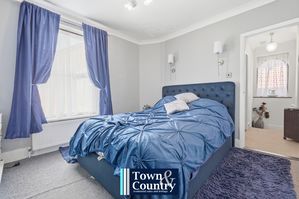 LADYSMITH AVENUE- click for photo gallery